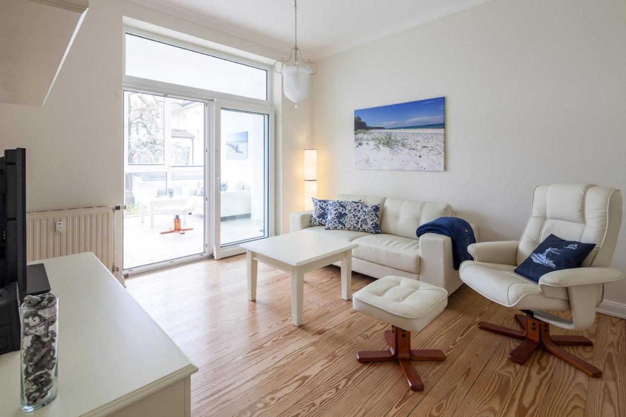 Villa Warnemuende Ferienwohnungen Rostock Exterior foto